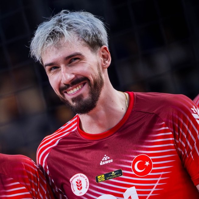 Vsever 2.0 🏐 tweet media