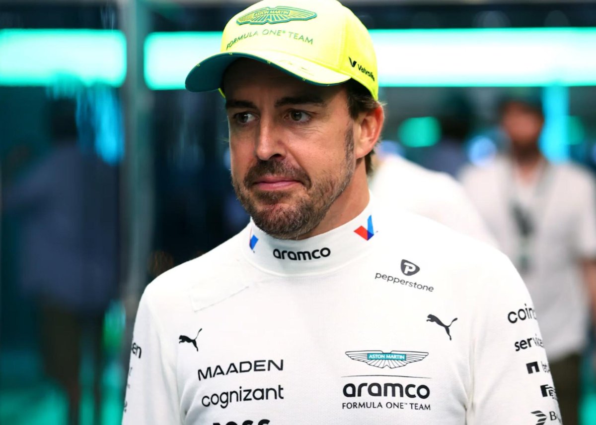 CelebTattler's tweet photo. First-time dad! F1 champion skips track to welcome newborn.
His Aston Martin team said that the 44-year-old driver "will be arriving a little later this weekend for personal family reasons".
https://t.co/7kbEosHCbk
 #celebrities #astonmartin #taylorswift https://t.co/fzPLqwJIvh