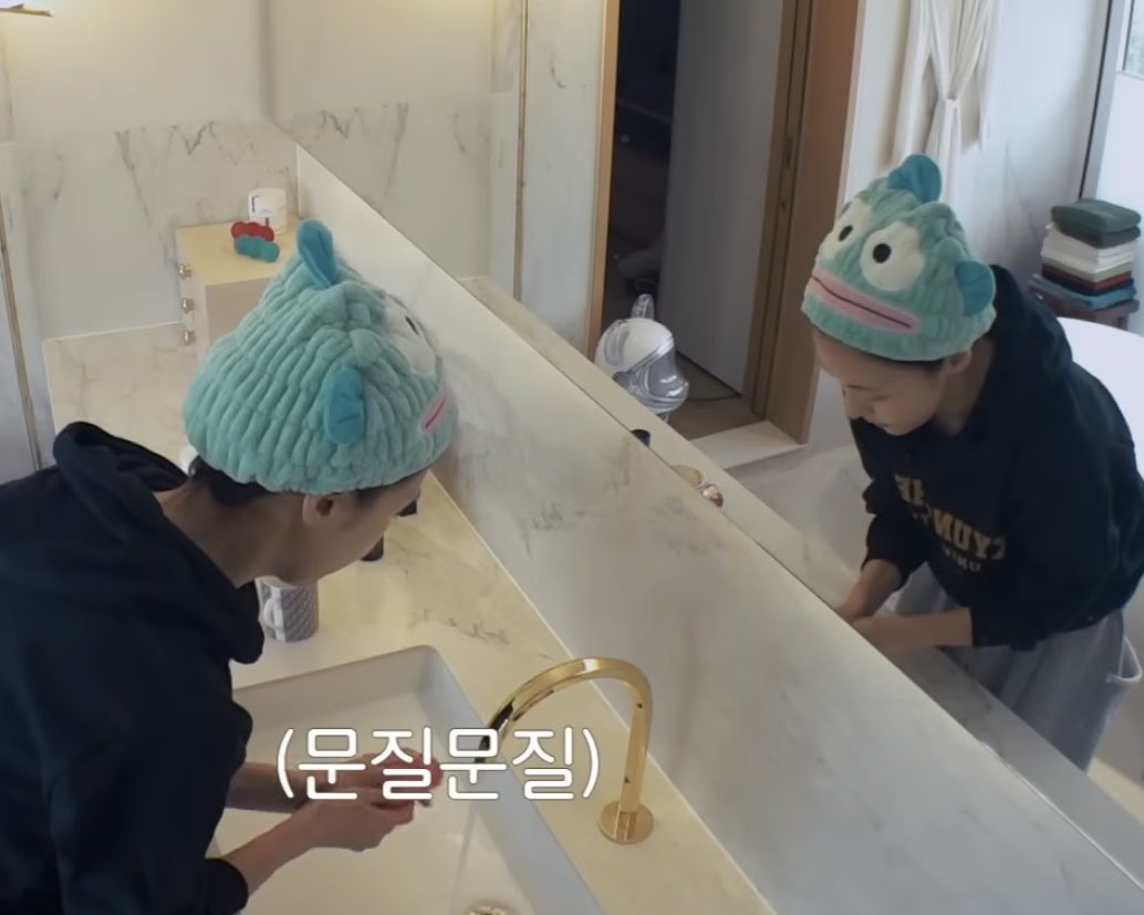 한동이 모자 쓰고 세수하는 하지원 실존