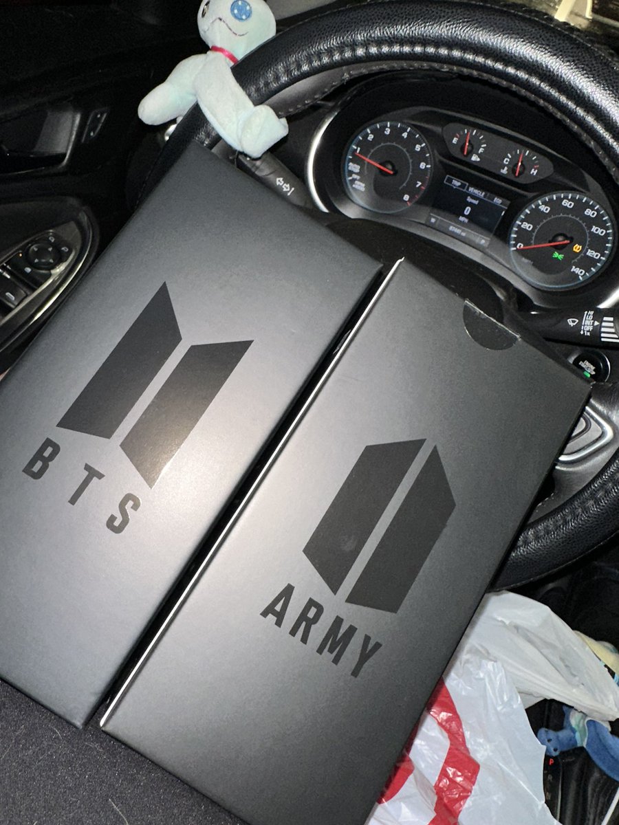 ᴍᴏᴏɴᴄʜɪʟᴅ ʜᴇʟs ⟭⟬ ⁷ tweet media