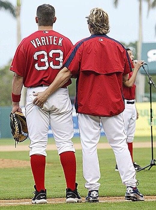 Céad Míle Fáilte tweet media