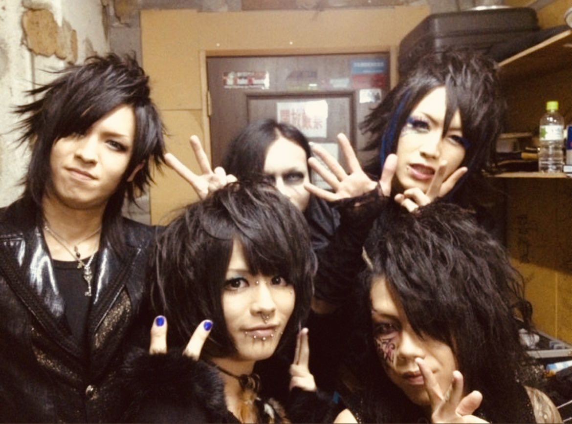 𝗔𝘆𝗮𝗸𝗮【VERTEX】 tweet media