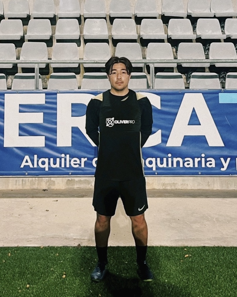 cfvilanovatokyo's tweet photo. 🇪🇸CF VILANOVAにてトレーニング参加

現在、仙台大学サッカー部所属の #小林純太 選手が日本よりトップチームのトレーニングに参加中です！

🛡️ポジション
MF / DF
🗒️経歴
仙台大サッカー部
↑仙台育英高校
↑浦和レッズジュニアユース

Disfruta y mucha suerte!

#cfvilanova https://t.co/u2glHwphY1