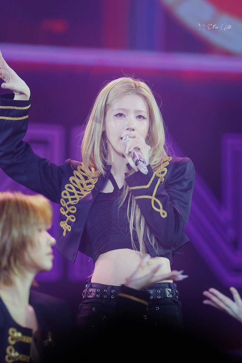 260321

i-dle Syncopation in Bangkok❤

💚

#미연 #MIYEON
#idle #아이들