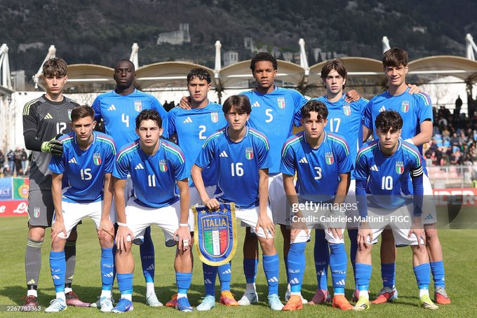 Futbol Australia tweet media