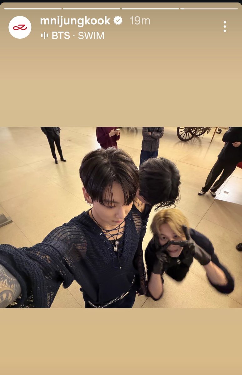 P ✍︎ tweet media