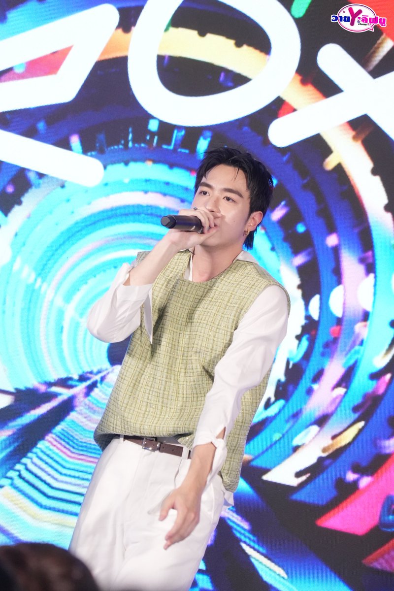 วายเลิฟยู tweet media