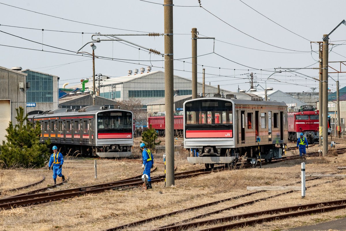 まっと tweet media