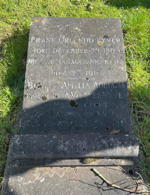 Marie Corelli 🖋️ tweet media