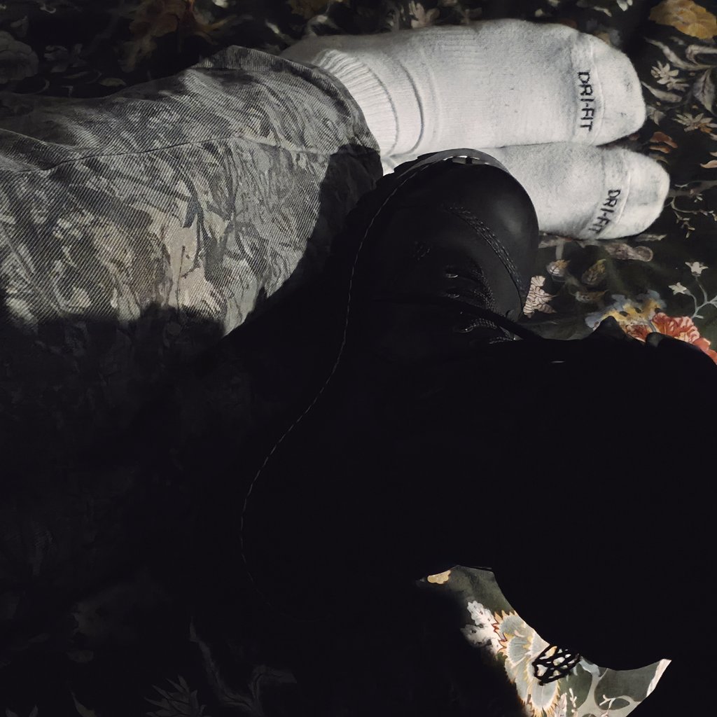 Dyke-unAngel'd tweet media