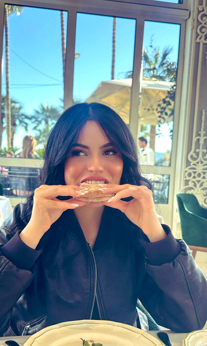 whoisjess tweet media