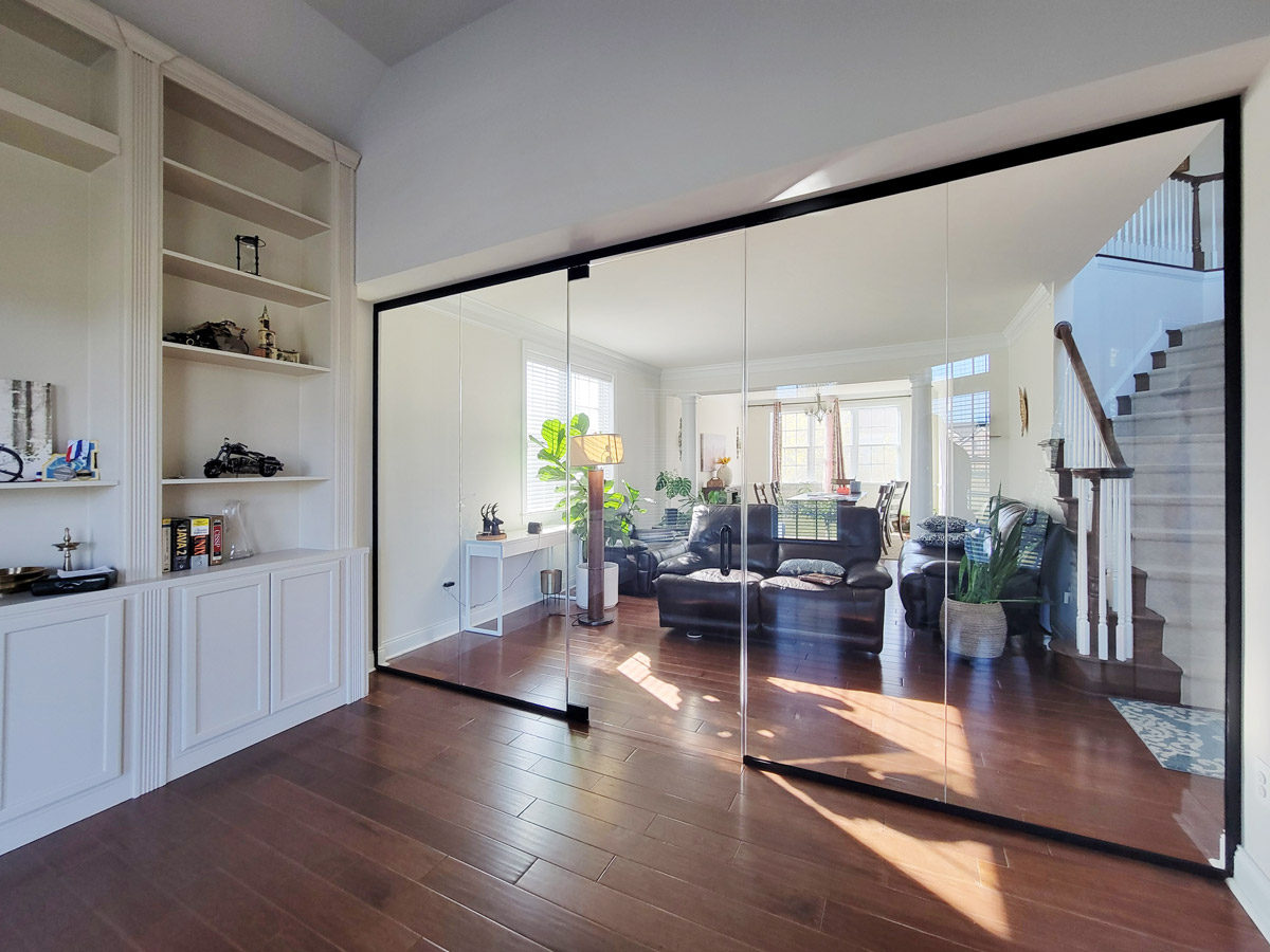 abcglassinc's tweet image. Transform your space with a stunning interior custom glass room from ABC Glass and Mirror! Elevate your home’s vibe and let the light in like never before. Who needs walls when you can have elegance? Ready to redefine luxury? Let’s create YOUR dream space today! #HomeGoals