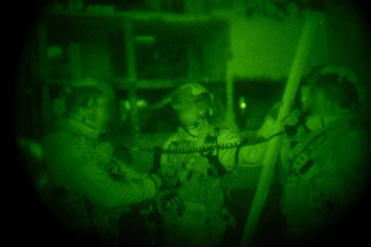 الكوماندر tweet media