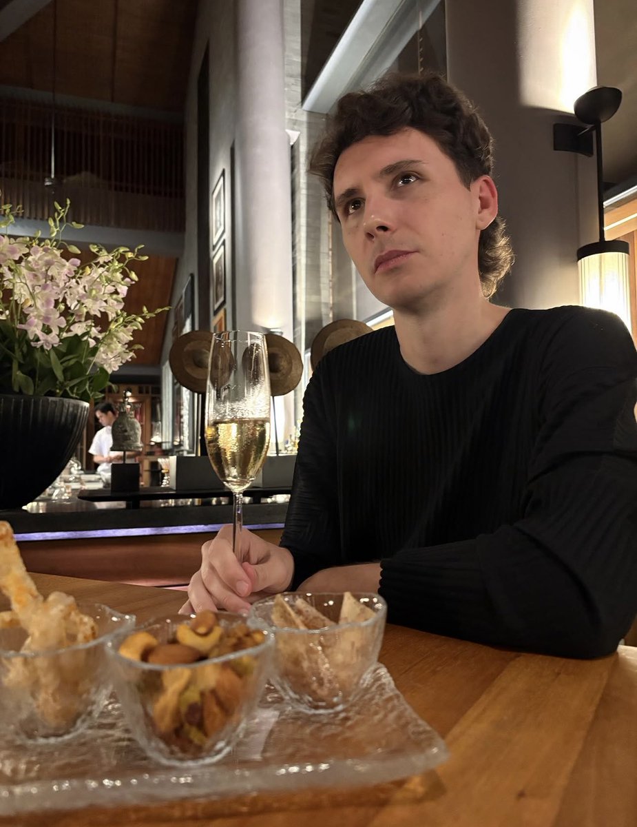 abby⋆⭒˚.⋆ tweet media