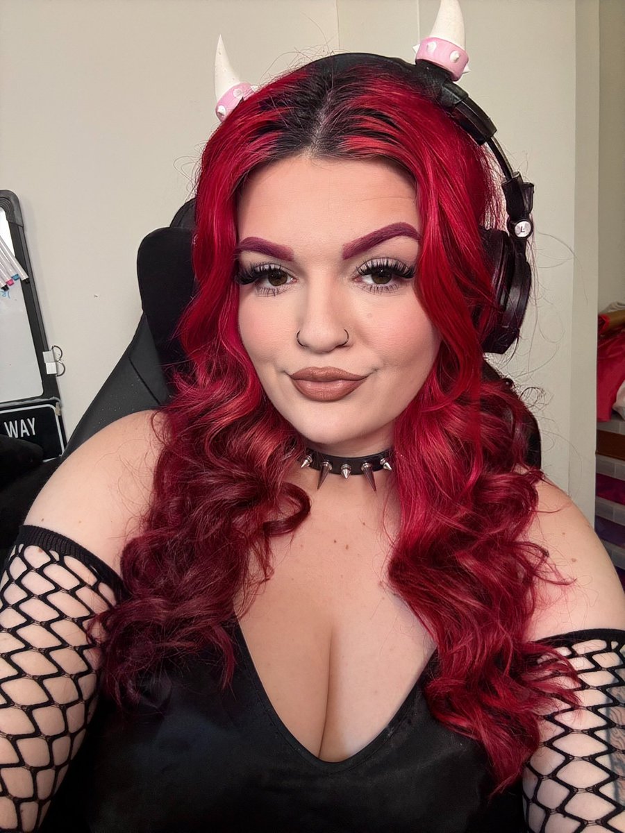 .ℨ𝔬🕸🕷✧. tweet media