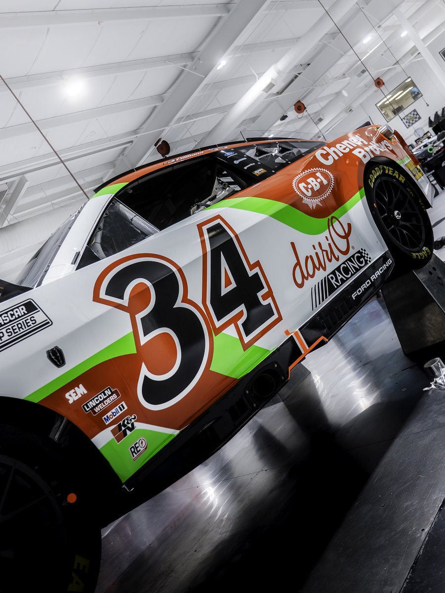 Front Row Motorsports tweet media