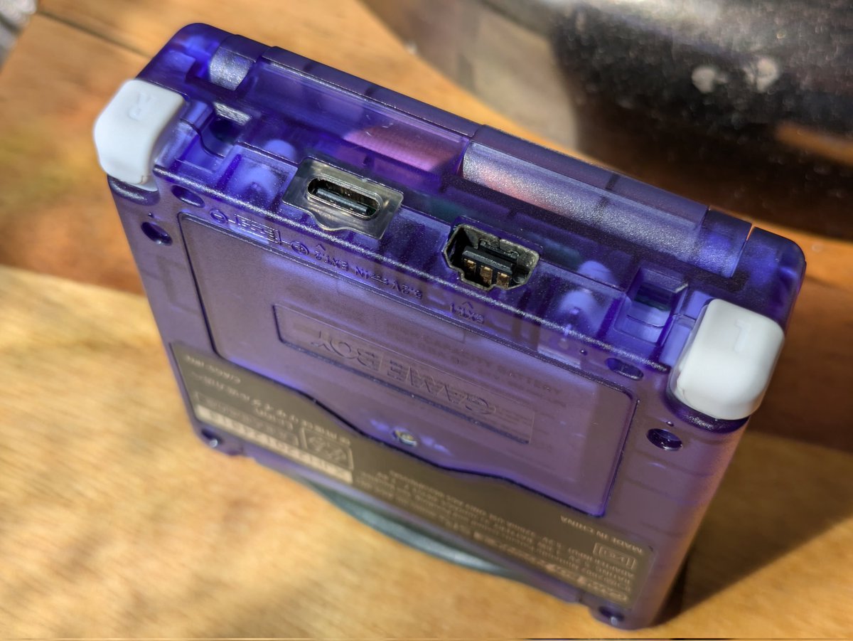 aqualounge.tv tweet media