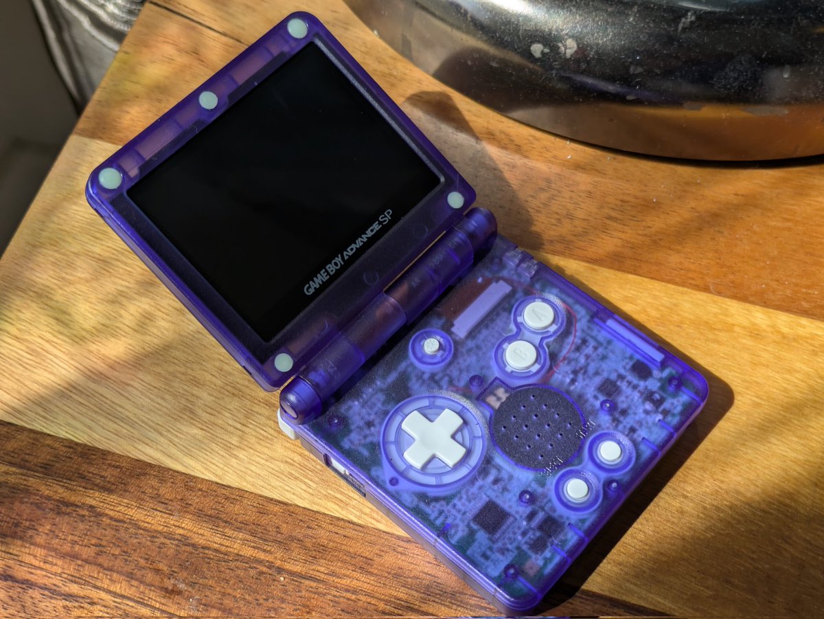 aqualounge.tv tweet media