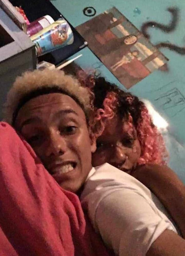 garoto de locs tweet media