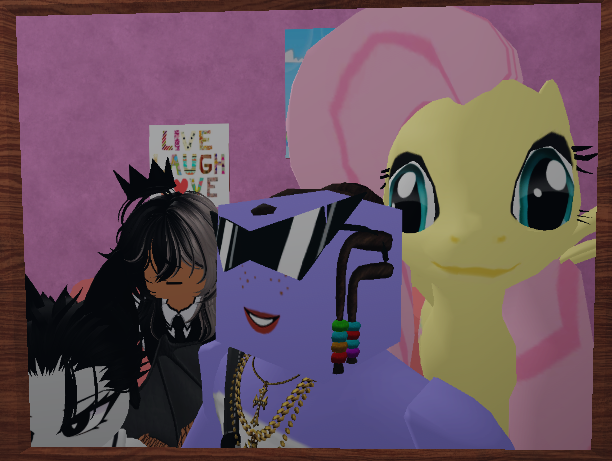 Remso_on's tweet photo. me quitaron la personalidad :( 
te odio @Roblox https://t.co/ZCfWb3fjZM