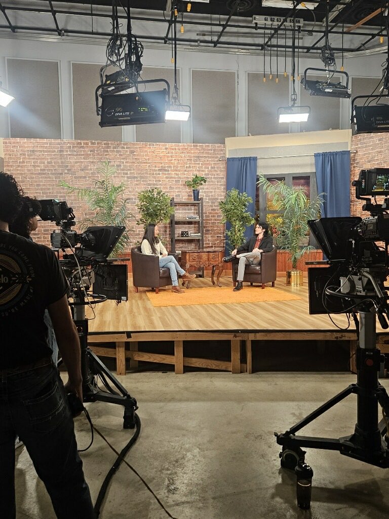 SHSUgeo's tweet photo. Behind the scenes at SHSU’s Channel 7 Live - Degree and Me.  Geography professor, Ava Fujimoto-Strait, talks with Nik Delacerda about all things Geography and its linkages to Geology and Environmental Science in the Department of Environmental and Geosciences ⚒️🌎🌳 https://t.co/L4Ja1zJLqq