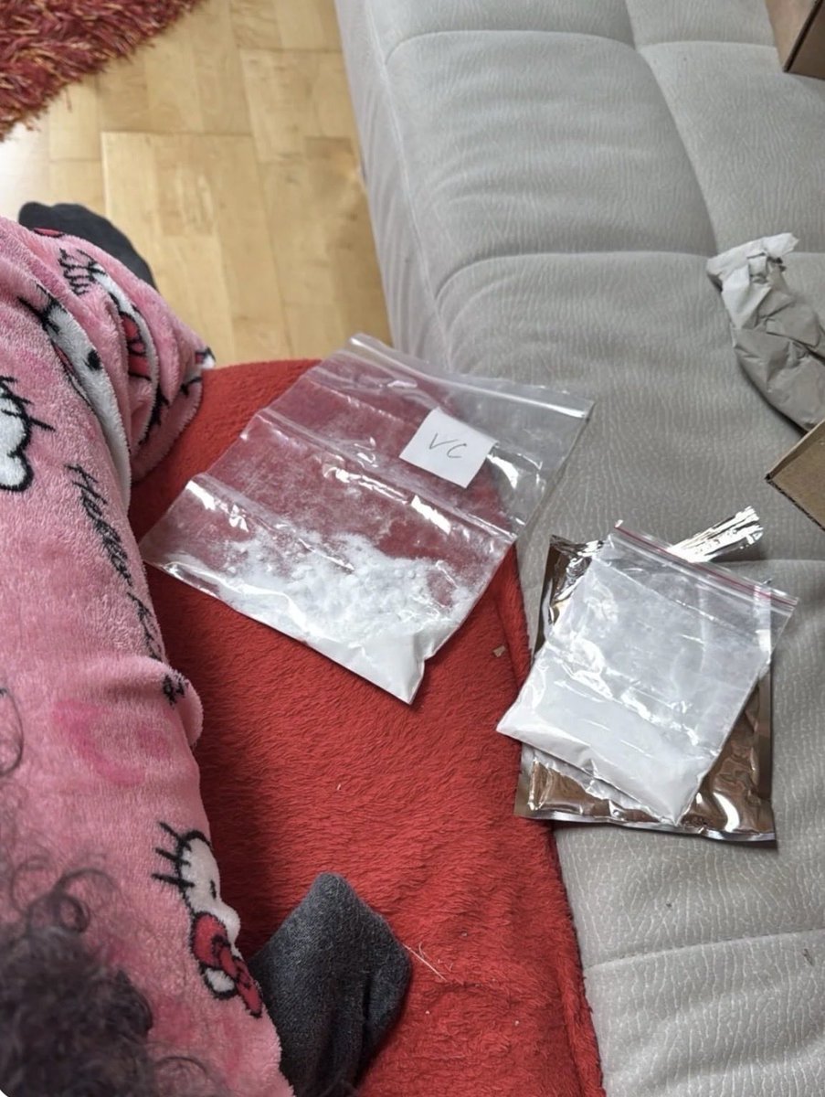 LSD and Trips ☄️ tweet media