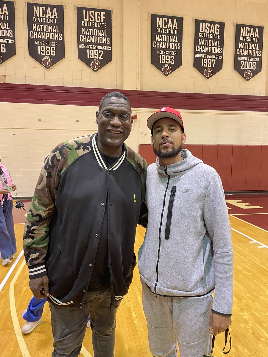 COACH DEION 🏀 tweet media
