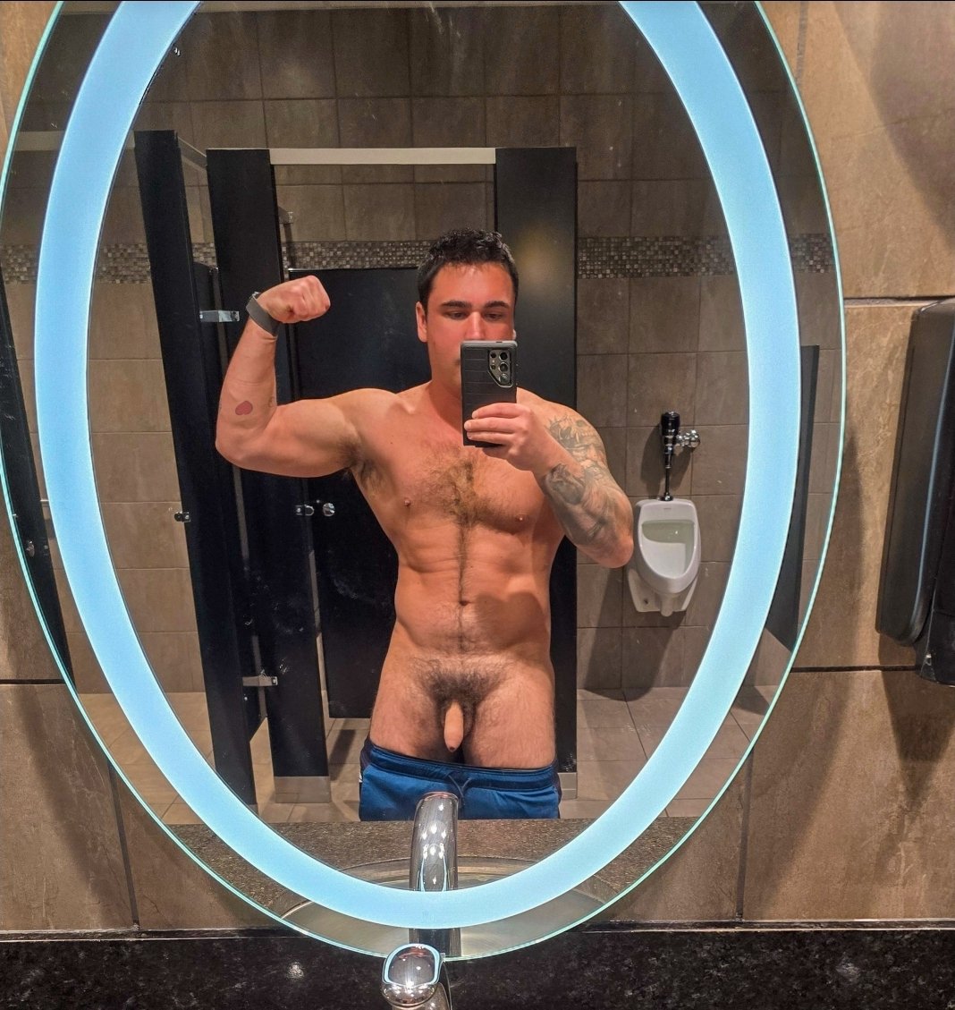 GamerWithMuscles tweet media