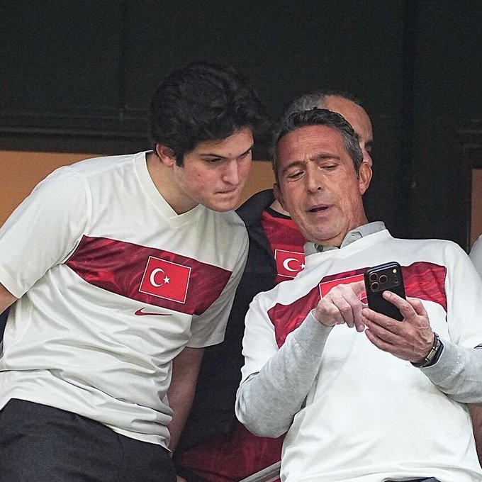 Darkhumour tweet media