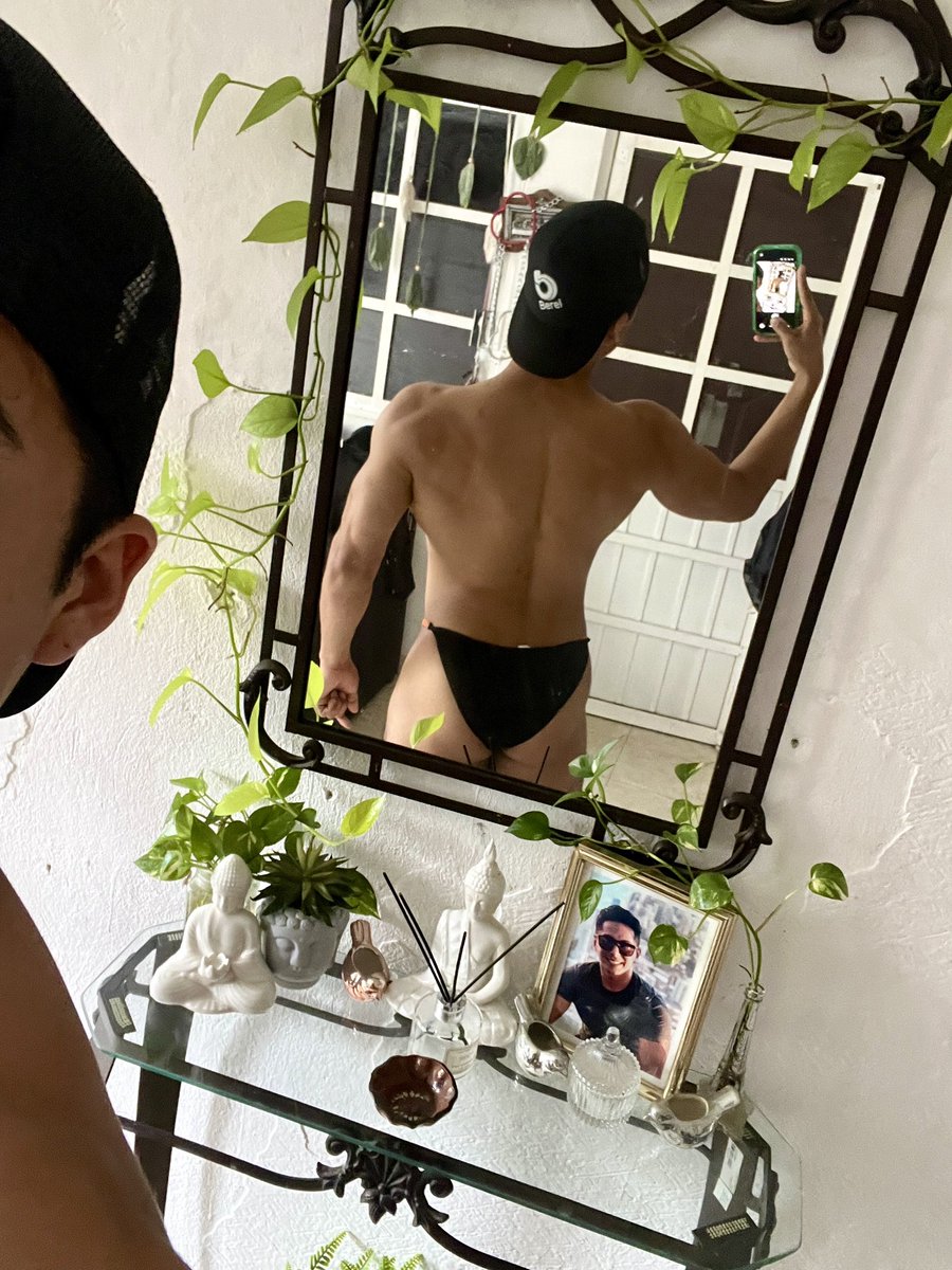 Million_Clow tweet media