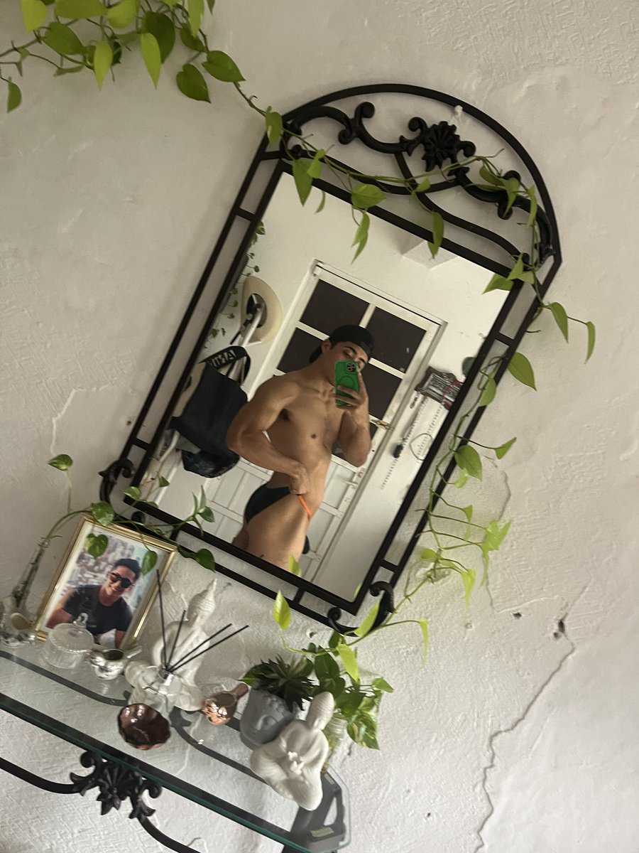 Million_Clow tweet media