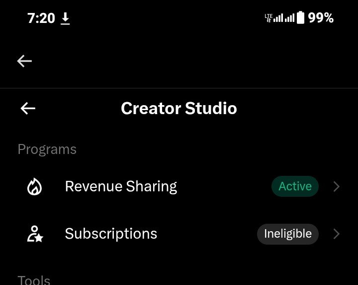 DIVINE ☃️ tweet media