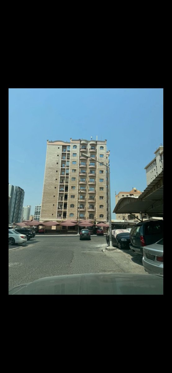 هالوافد لو يعرف ان مدير مرور محرك دورياته ومباحثه لما تجرأ على هالوقفة وصعد شقته ينام❗️
🚓🇦🇪📸
خوضوا تجربة دبي؛ كاميرا مثبته بسيارة وتحرر مخالفة الكترونية بالتنسيق مع شركات الاتصال ويصل للمالك مسج❗️
⚖️
فعلوا نظام خصم النقاط ومخالفتين بنفس السنة يُسحب الليسن سنتين
📣
س: متى نصحى❔