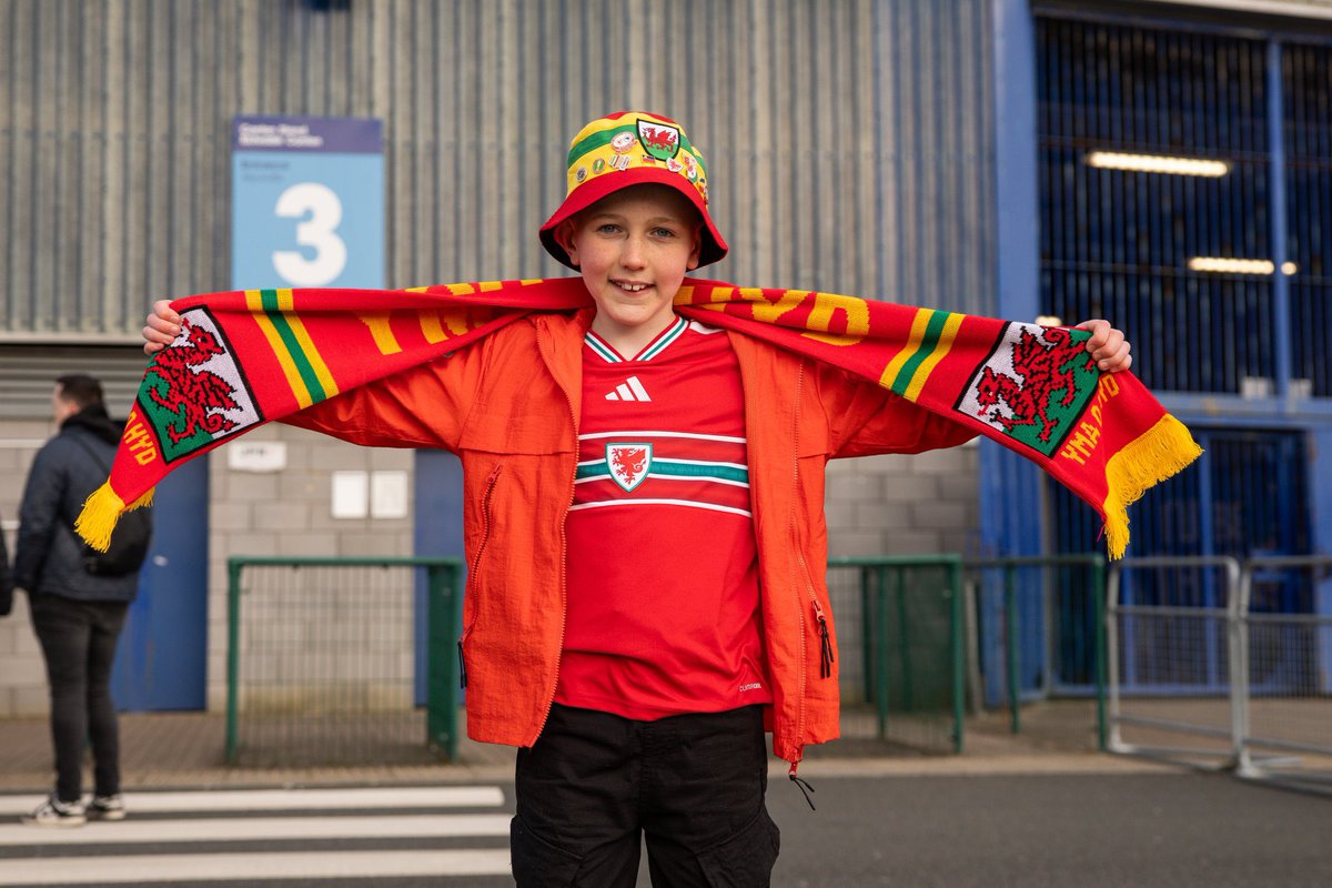 TheFilthReport's tweet image. All the best tonight to #Wales #Ireland #NorthernIreland.  Massive night ahead. 🇬🇧😉👊💥

🇬🇧 Britify.net | Bit.ly/checkourstore