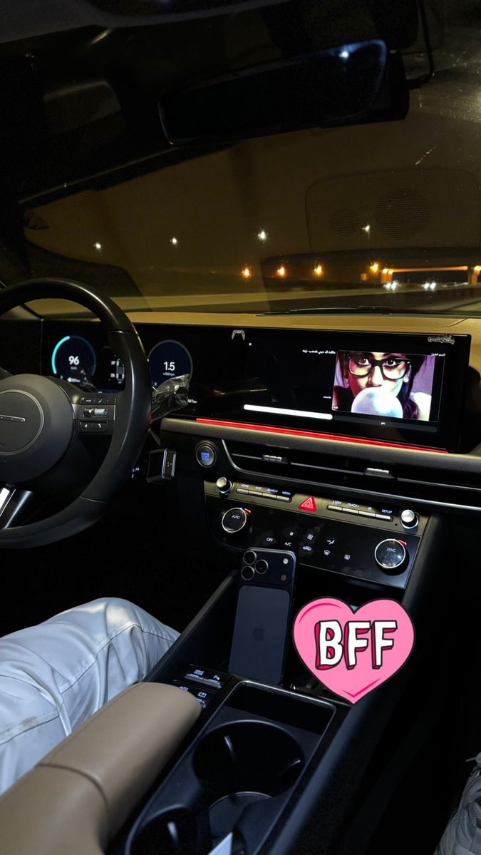 مواليد التسعينات tweet media