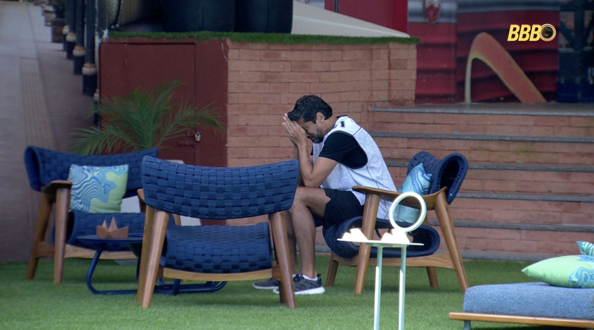 Vai Desmaiar tweet media