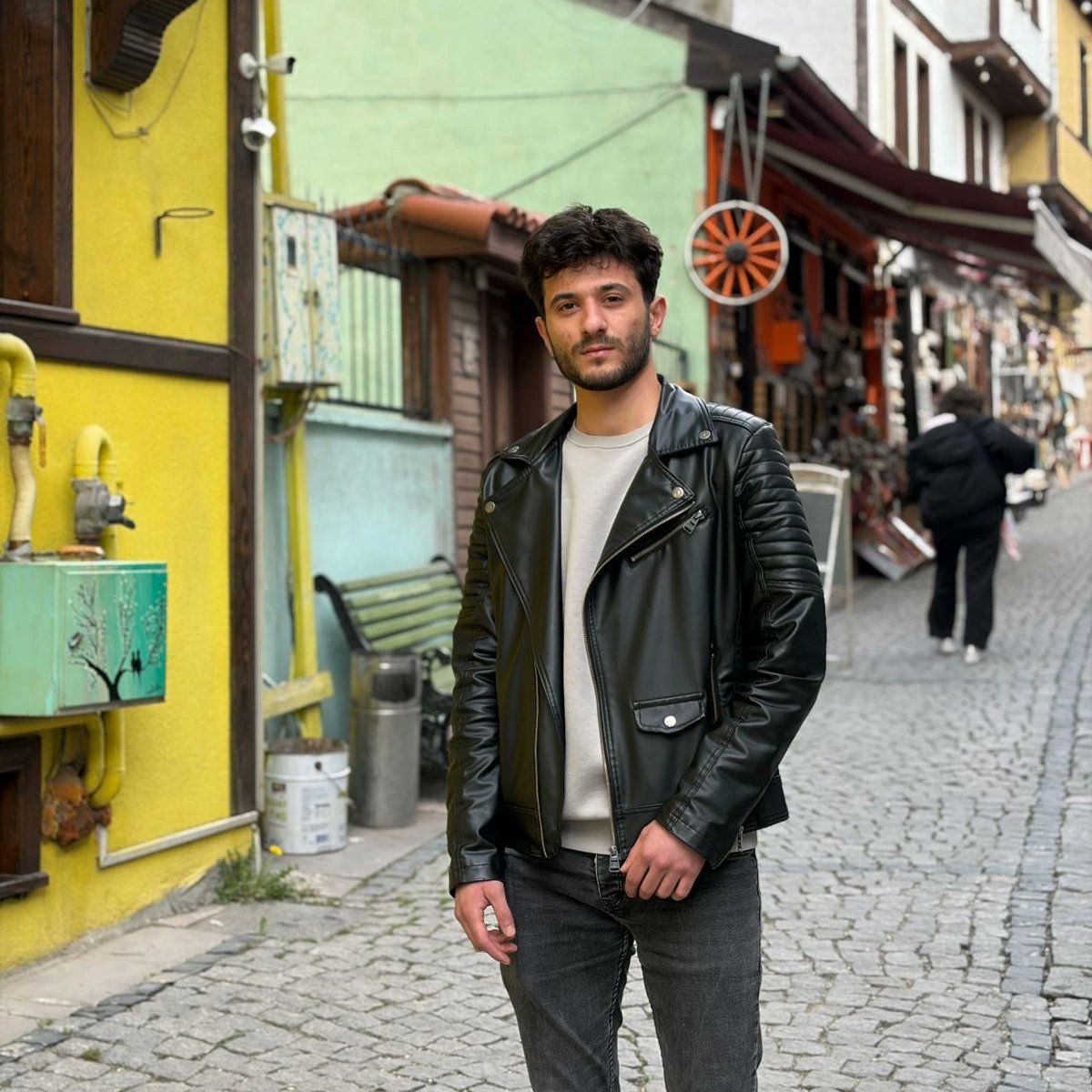 beratkrblk's tweet photo. şuraya en yeni fotomu bıraktım https://t.co/hjy33ddxPp