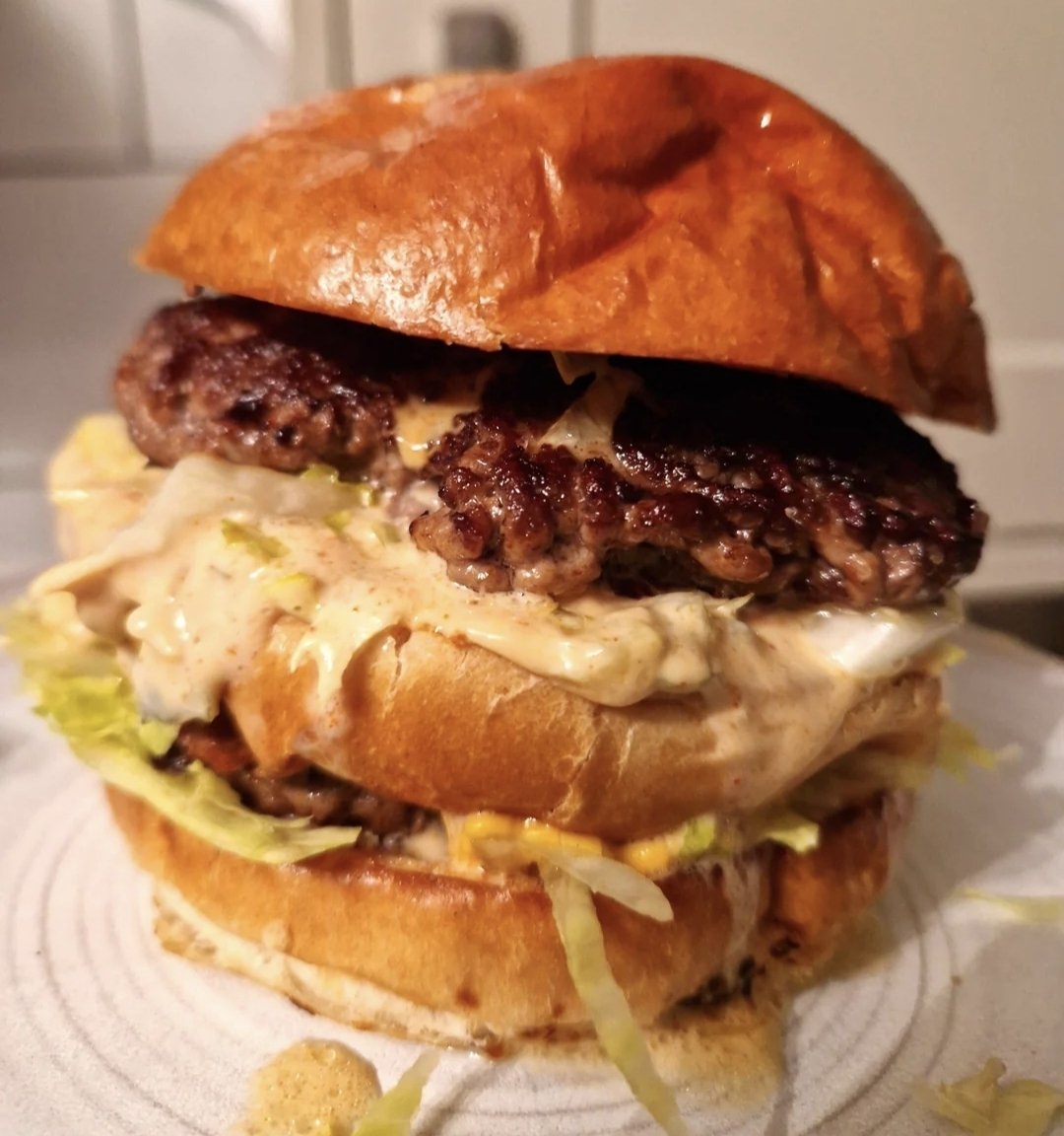 Nue aka the Nuecents tweet media