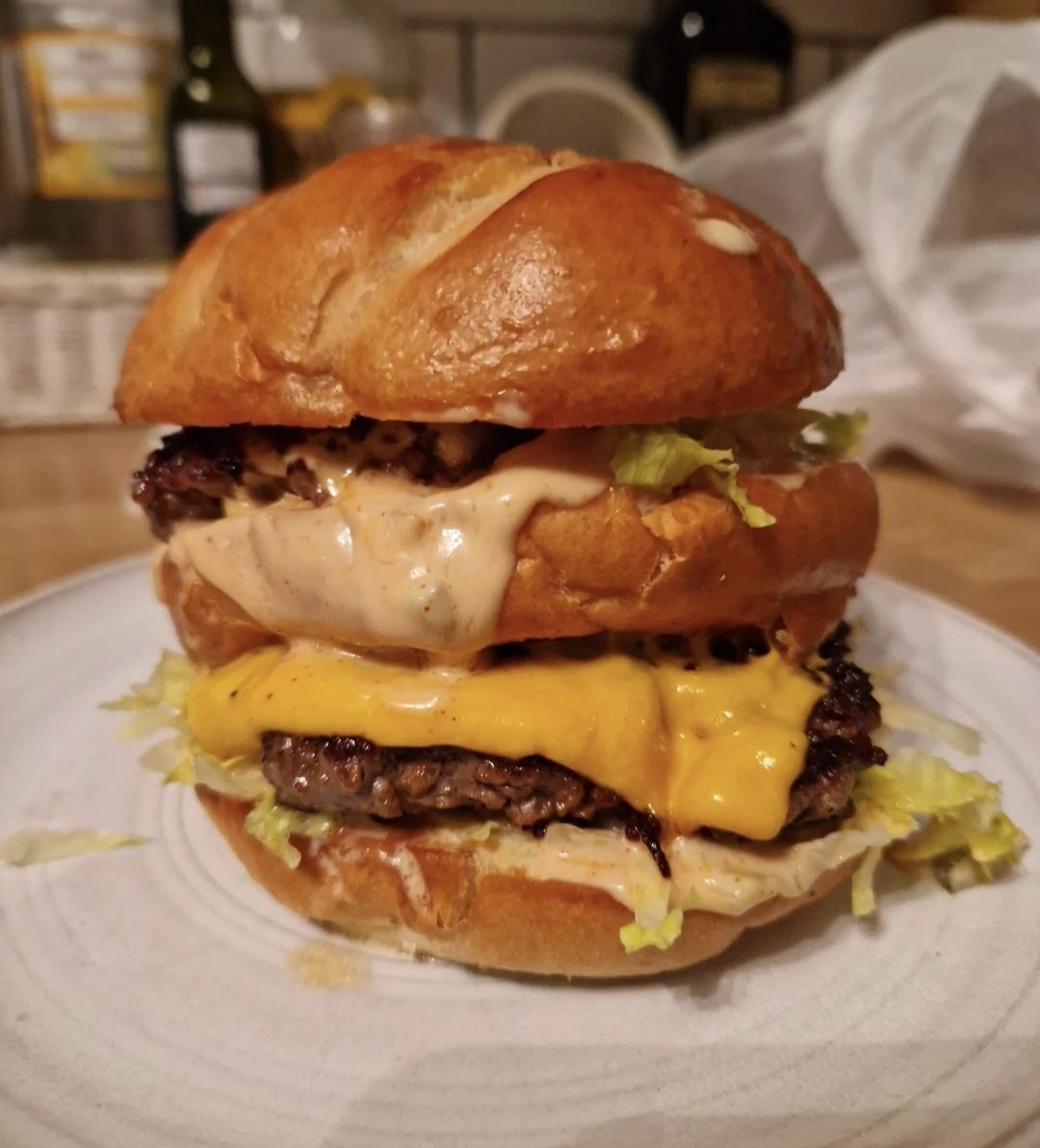 Nue aka the Nuecents tweet media