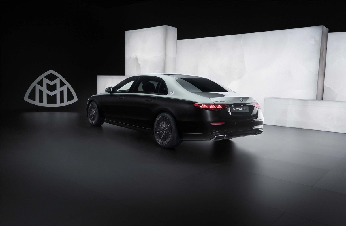 kotecinho's tweet photo. 2027 Maybach S-Class https://t.co/kVdlBn2N6T