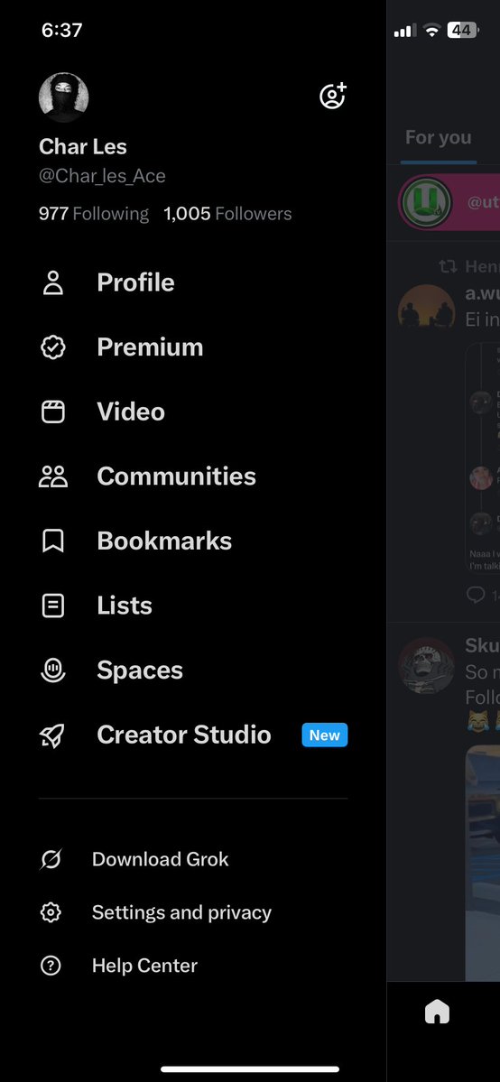 Char Les tweet media