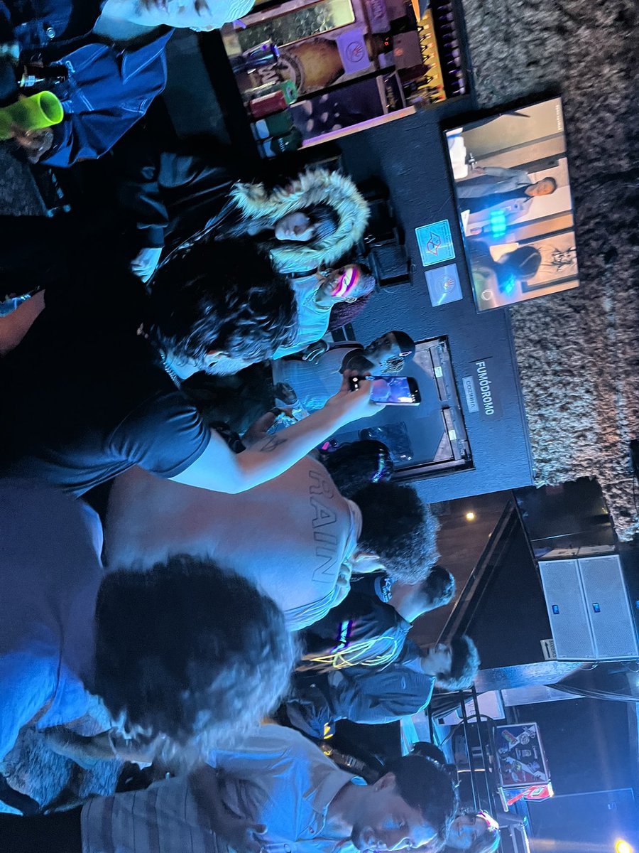 fefe, acorda tweet media