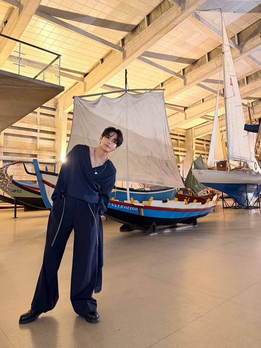 v of bts tweet media