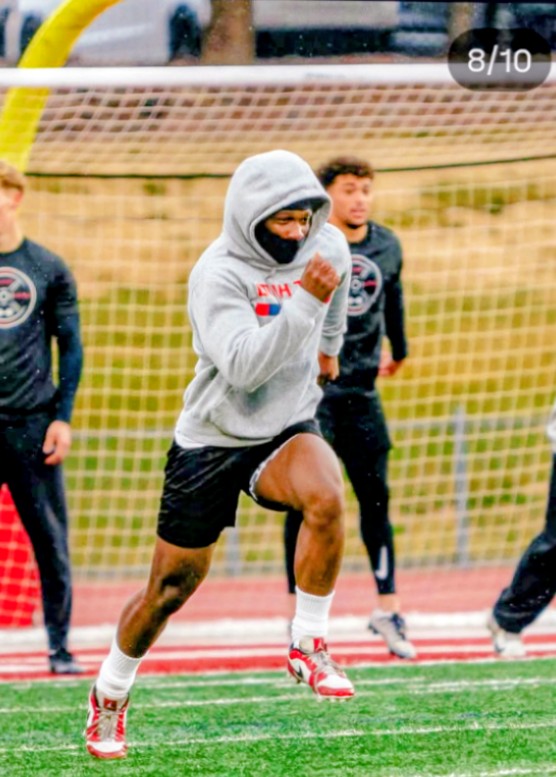 AChatman17's tweet photo. Jeremiah 29:11 For I know the plans I have for you, plans to prosper you &amp; not to harm you, plans to give you hope &amp; a future📖🙏🏽Super proud of Our son @AsaChatman13  Gaining 15 lbs of Lean Muscle 🙌🏽Faster, Stronger,Better📈🔥⏳‼️You got This💪🏾Spring 🏈 📚 God's Child✝️God's Plan https://t.co/csyb9k5JRB
