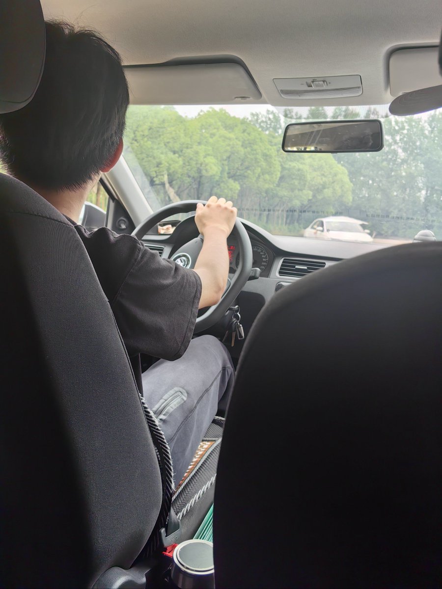 Tonya DHollosy tweet media