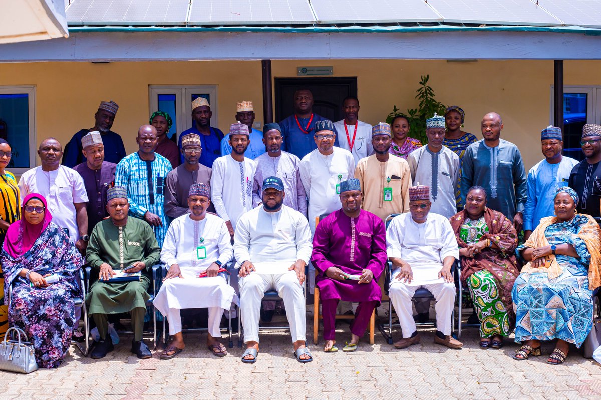 The ROOSC PMU continues to foster system strengthening by hosting members of the Technical Working Group (TWG) to its quarterly meeting. The discussion focused on major achievements of the last quarter, challenges and mitigate steps as well as plans for the next quarter.