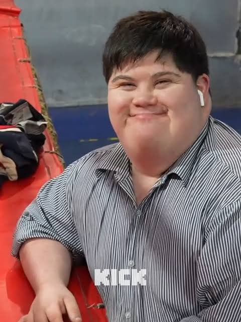 Héctor Doflamingo tweet media