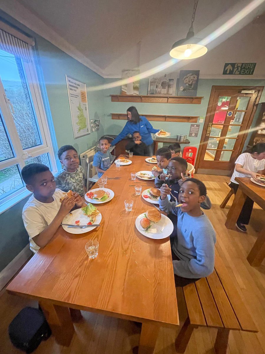 Shakespeare Primary tweet media