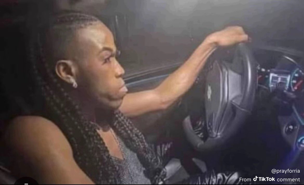 𝒬𝓊𝑒 © tweet media