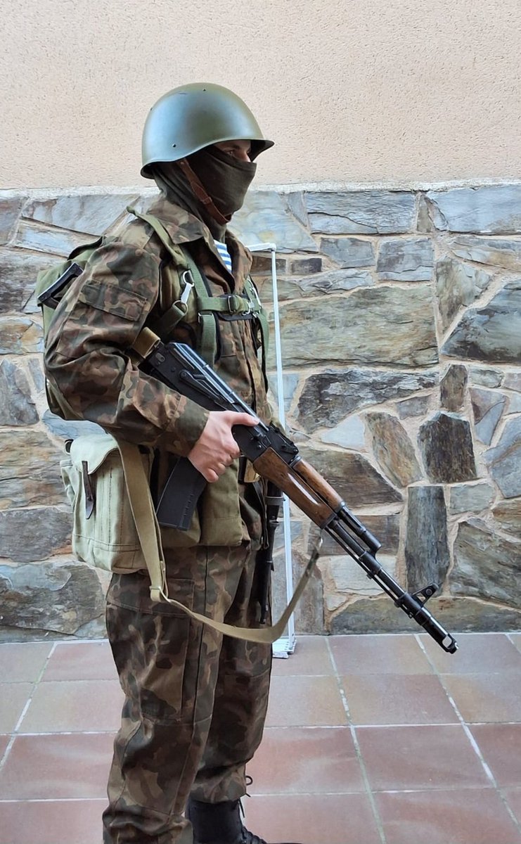 PabloPosti76288's tweet image. Middle 90'S VDV tiny fella #airsoft #rusfor #cosplay